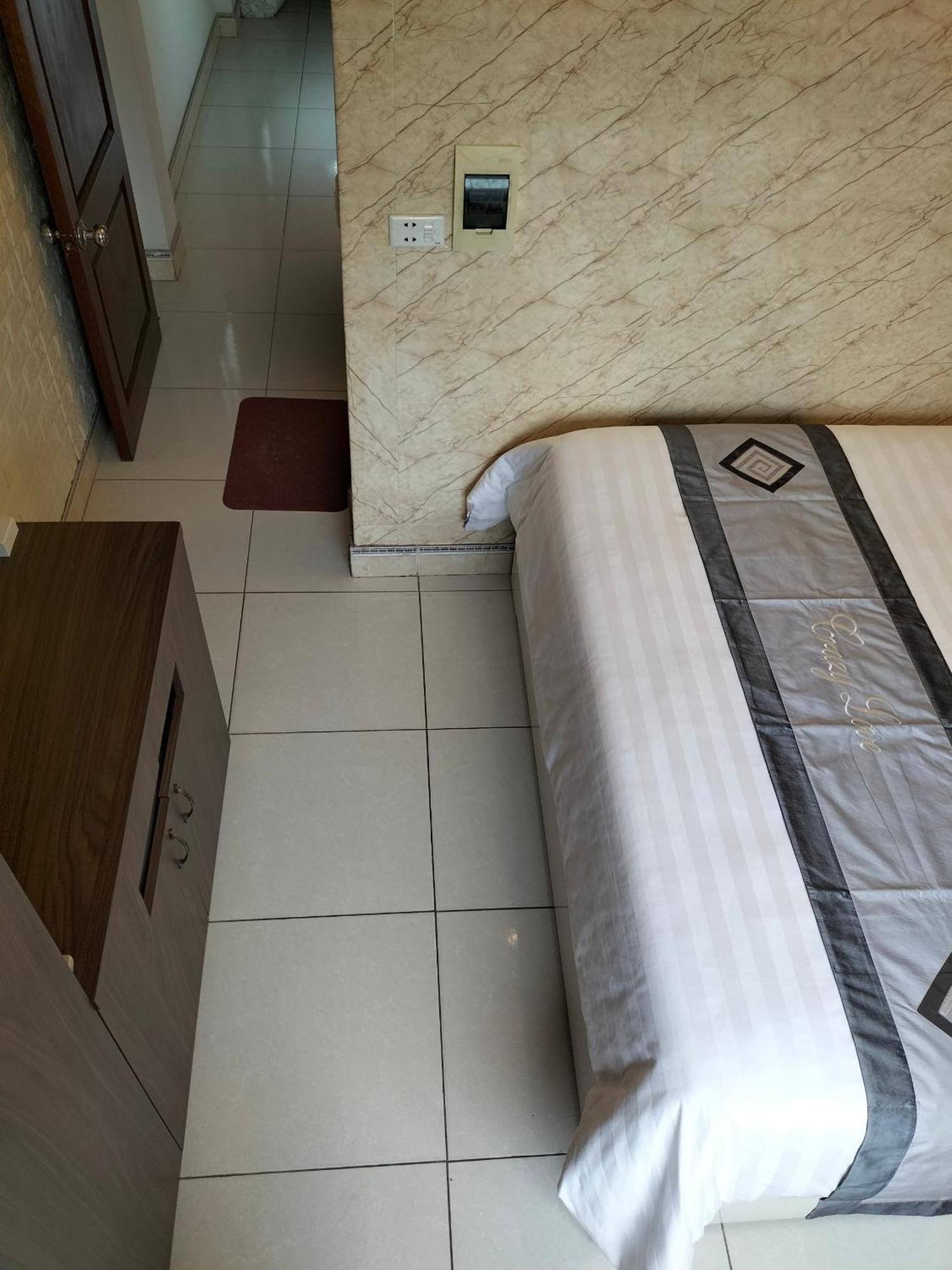 Roma Hotel Noi Bai Airport Hanoi Zewnętrze zdjęcie